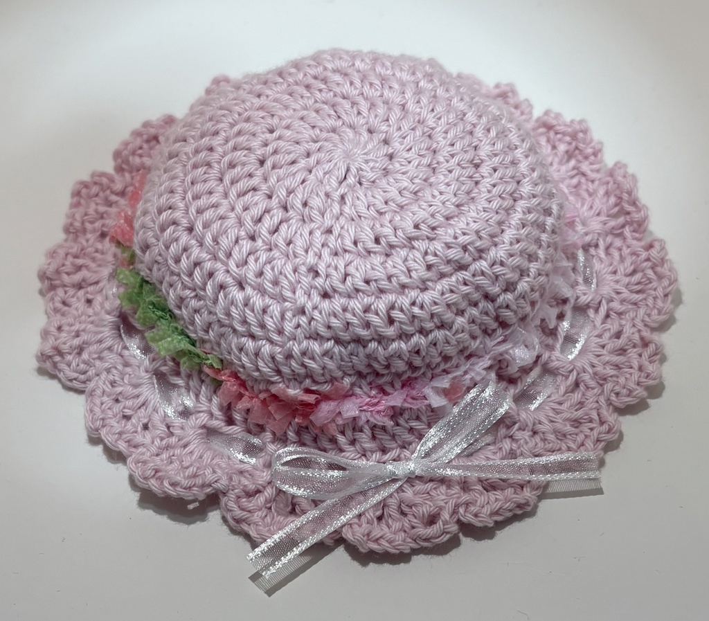 透かしレースの帽子