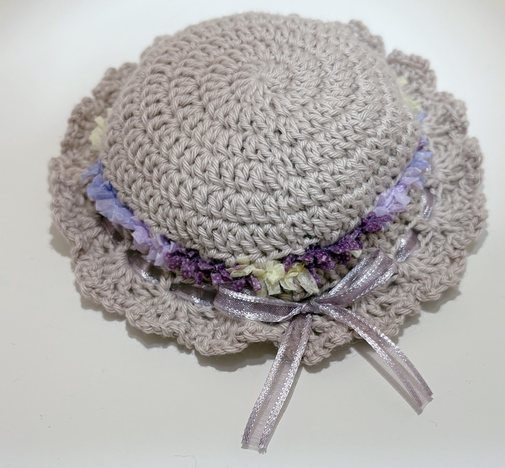 透かしレースの帽子