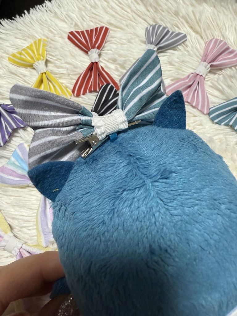 ぴょこっとリボン