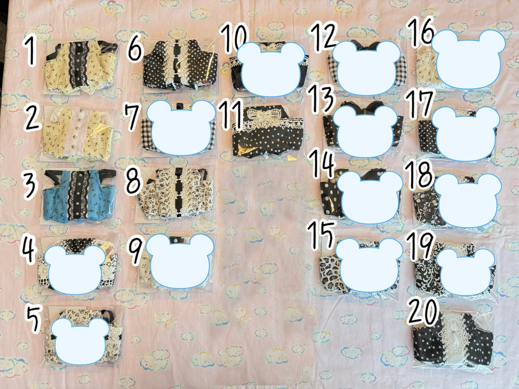 モンちゃんの立てちゃう白黒サロペット