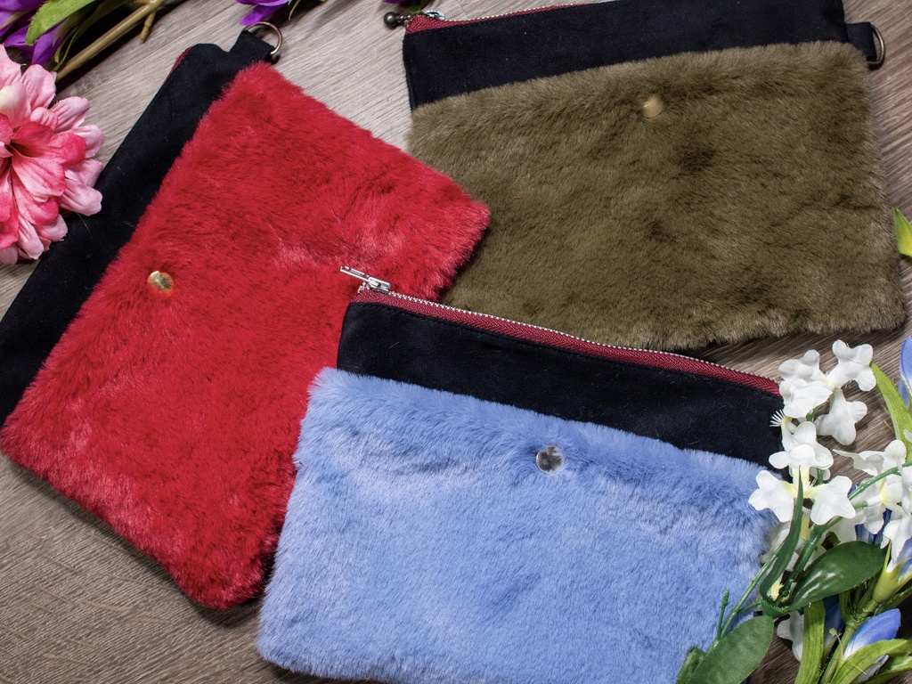 もふもふポーチ