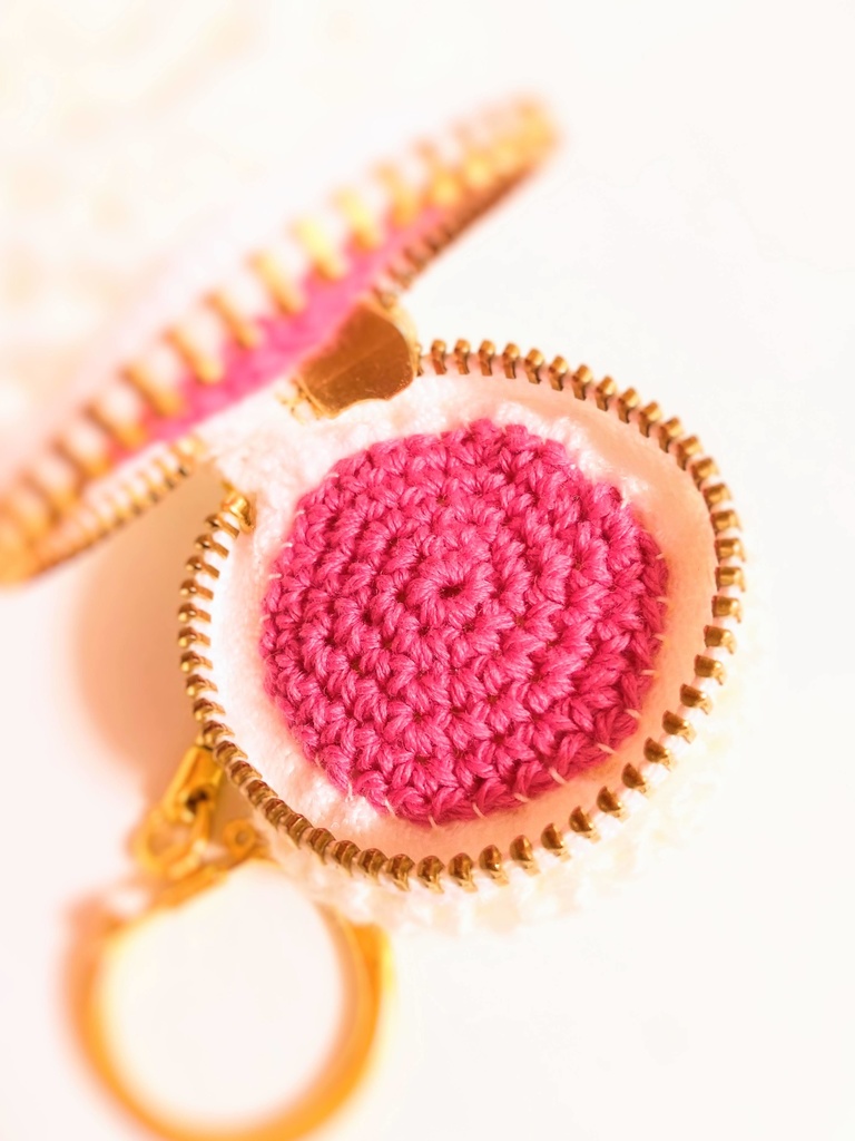 ✿ あみぐるみ * うさぎのマカロンコインケース&キーホルダー * Vivid Pink ✿