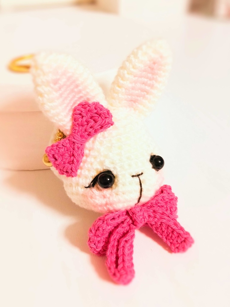 ✿ あみぐるみ * うさぎのマカロンコインケース&キーホルダー * Vivid Pink ✿