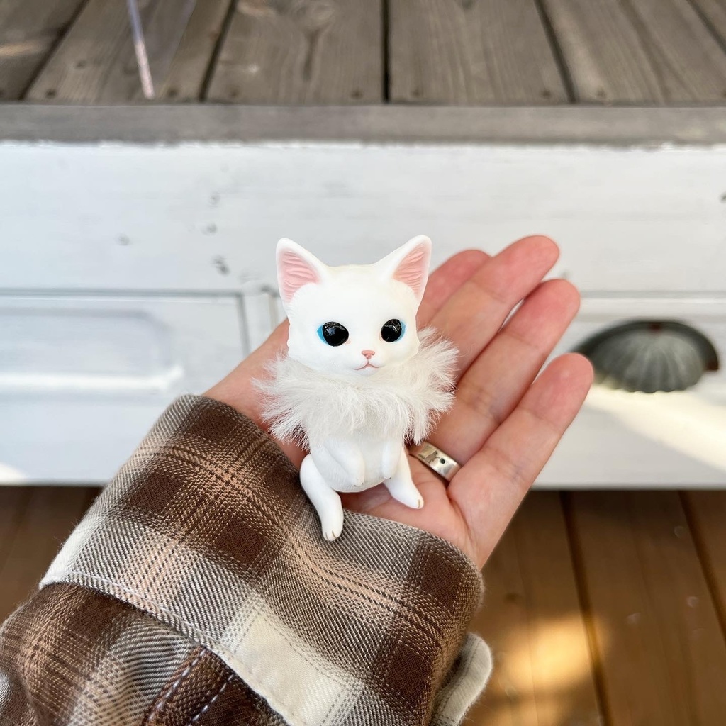 ネコのドール*ふわふわ白猫