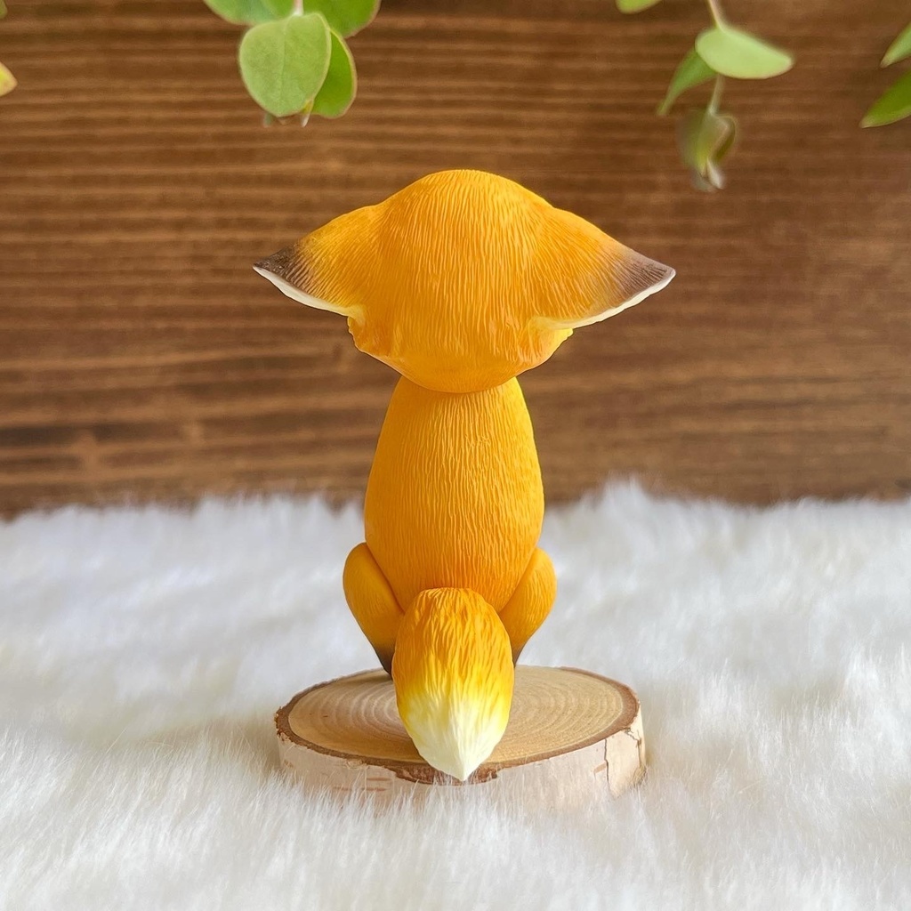 キツネのドール*キタキツネ