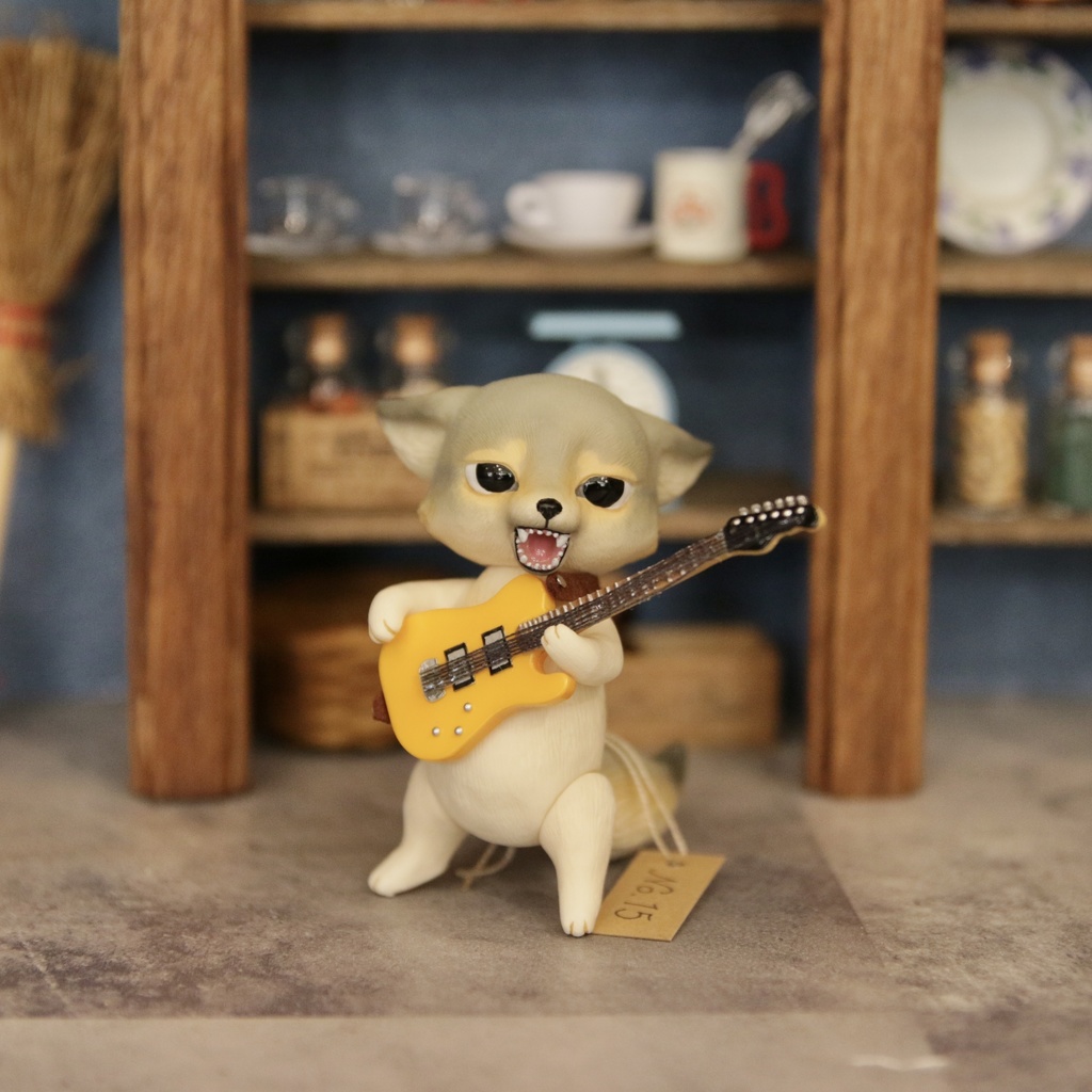 Uitta Doll mini wolf ギタリスト＊シンリンオオカミ イエロー