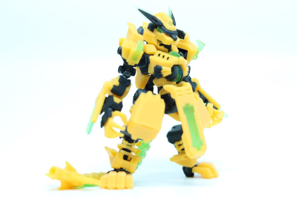エンボディフレーム「荒獅-アレス-」 組み立てカラーキット【武器セット同梱】