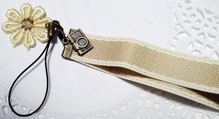 ハンドメイドストラップ