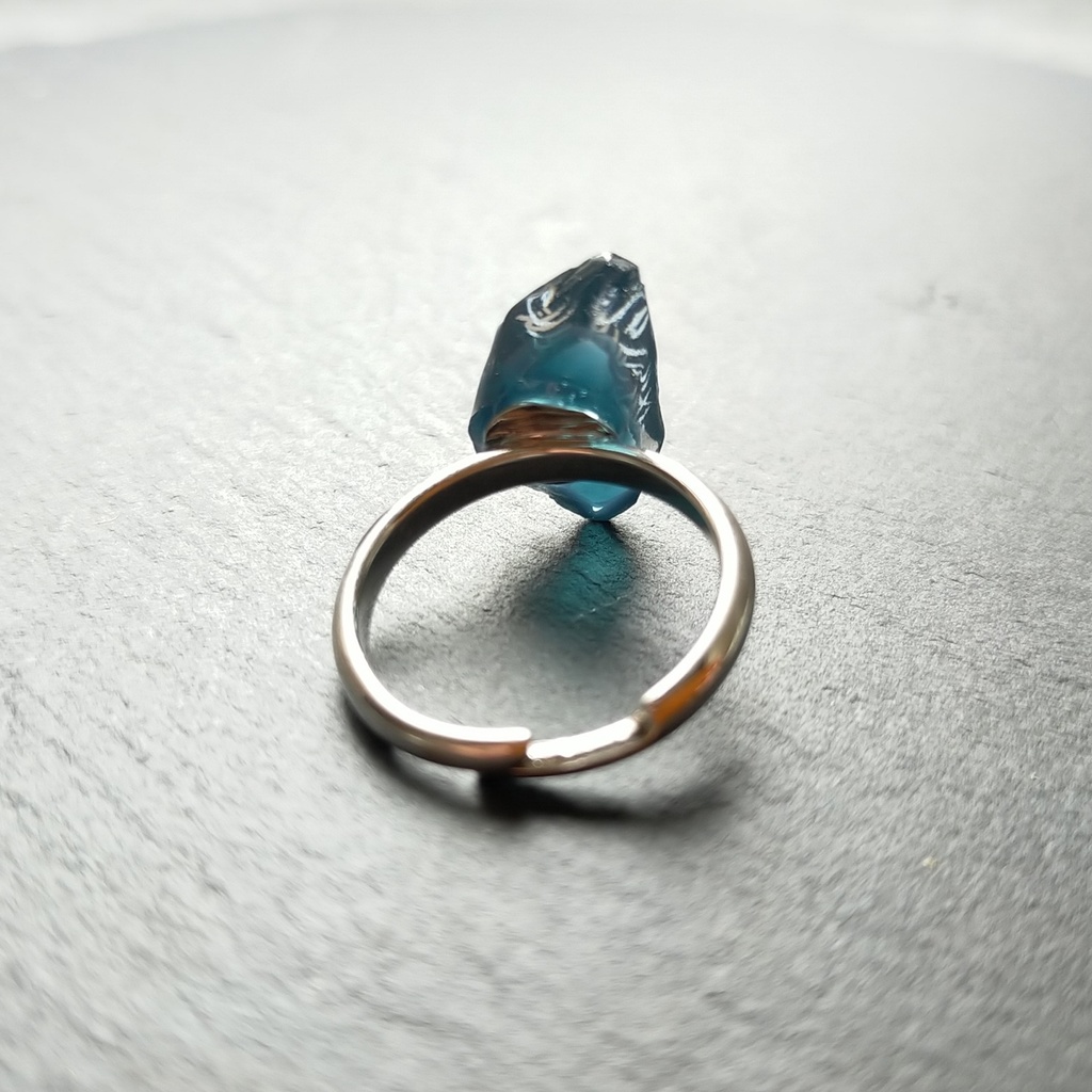 氷鉱石のリング