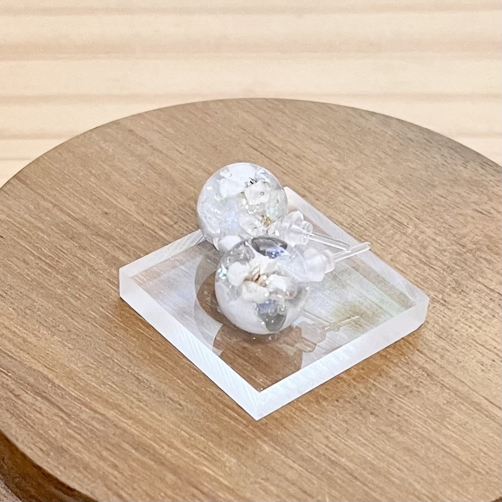 【鶴丸国永イメージ】まんまるピアス