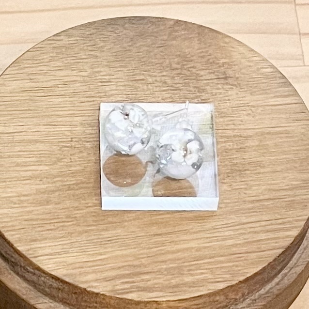 【鶴丸国永イメージ】まんまるピアス