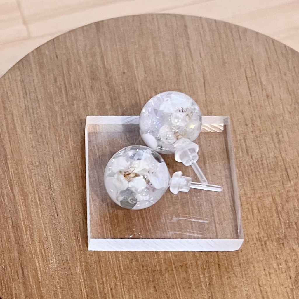 【鶴丸国永イメージ】まんまるピアス