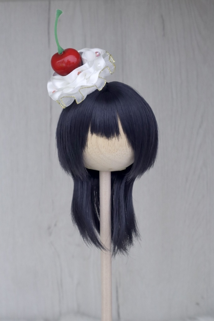 Cherry whip hat:Cream