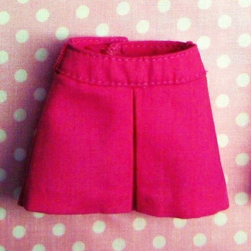 Barbie用　ベルト付きＡラインスカート　ピンク