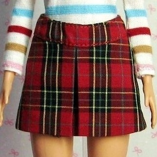 Barbie用　Ａラインチェックのスカート　レッド