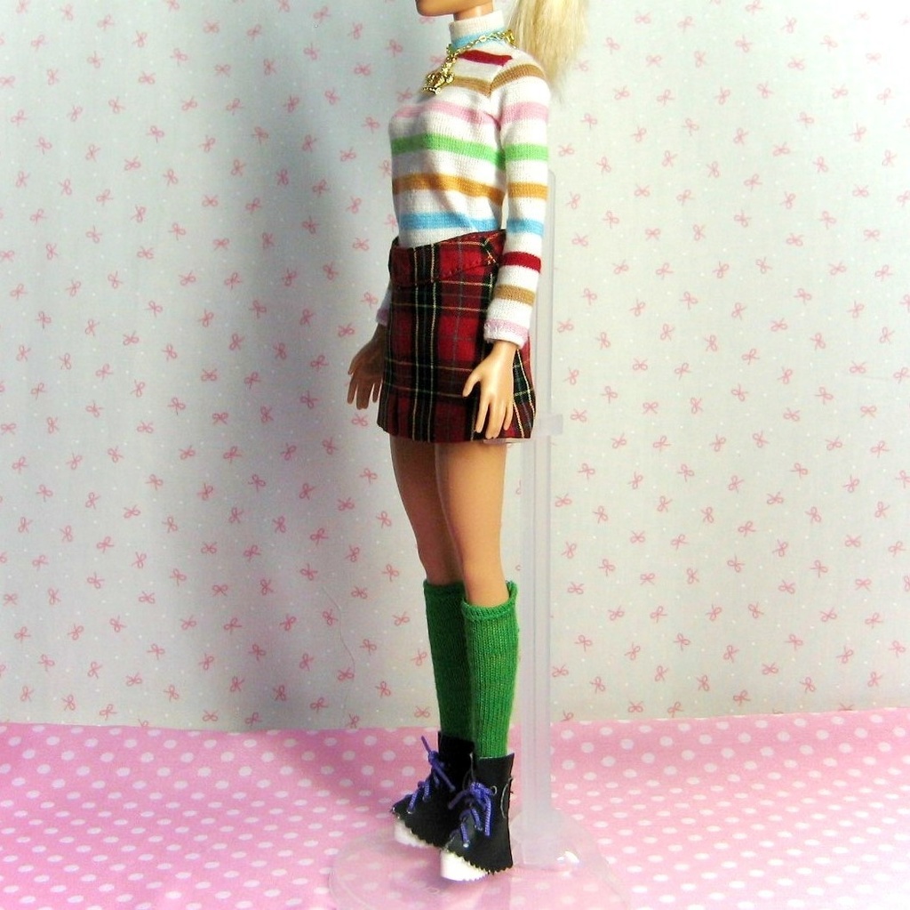 Barbie用　Ａラインチェックのスカート　レッド