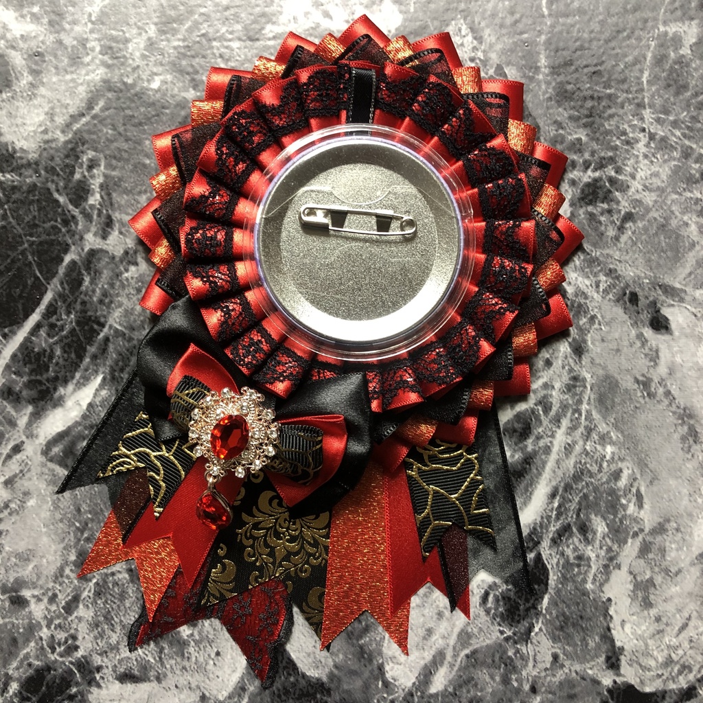 ロゼット Sタイプ 缶バッジ 57〜75mm カラー:赤 黒 金