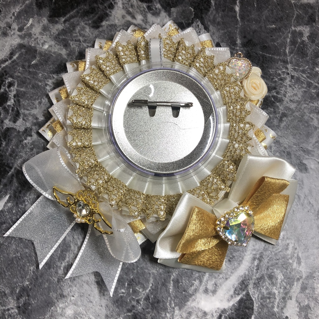 ロゼット Cタイプ 缶バッジ 57〜75mm対応 カラー:白×ゴールド