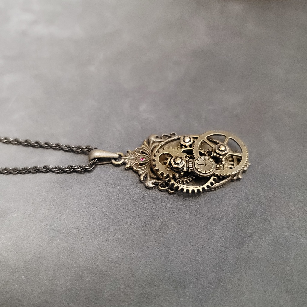 ミニ懐中時計と歯車(ネックレス)