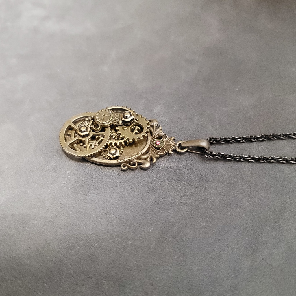 ミニ懐中時計と歯車(ネックレス)