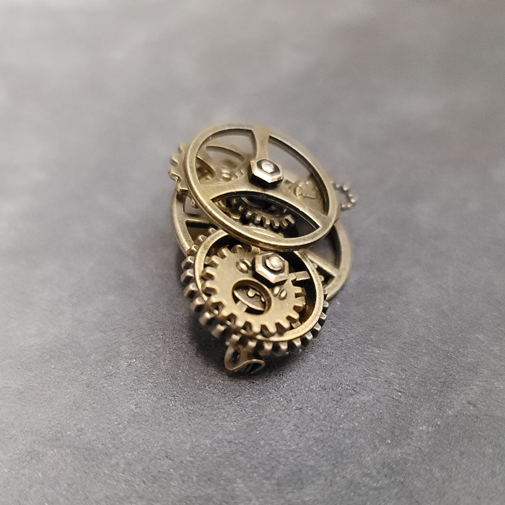 ミニ懐中時計と歯車(ブローチ)