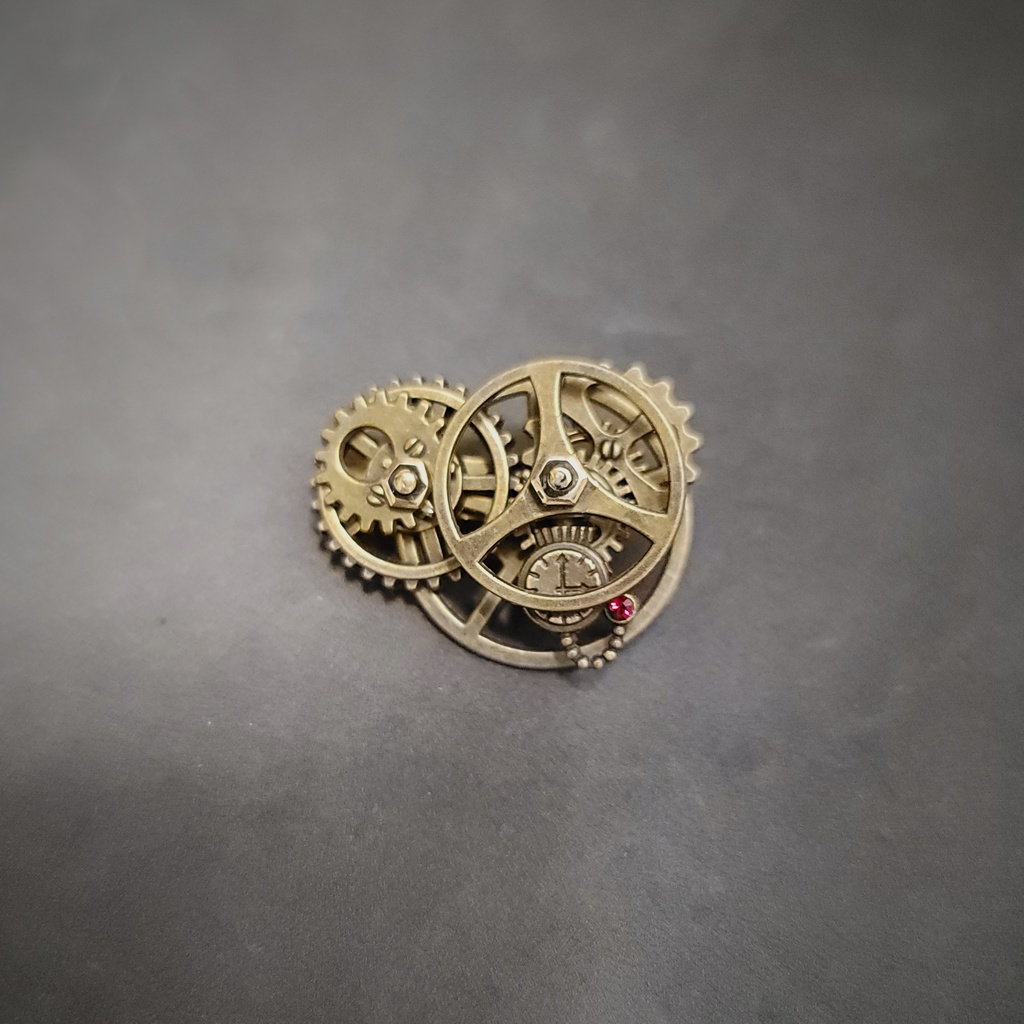 ミニ懐中時計と歯車(ブローチ)