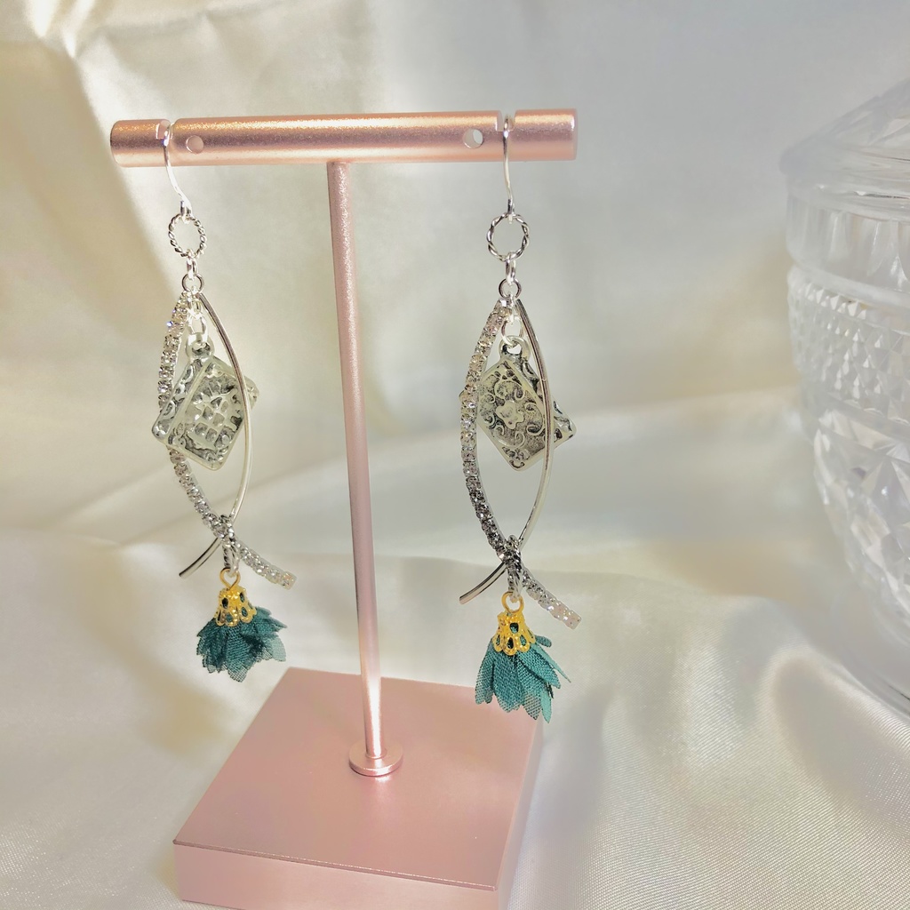 ラス為イメージピアス RASU.No.1