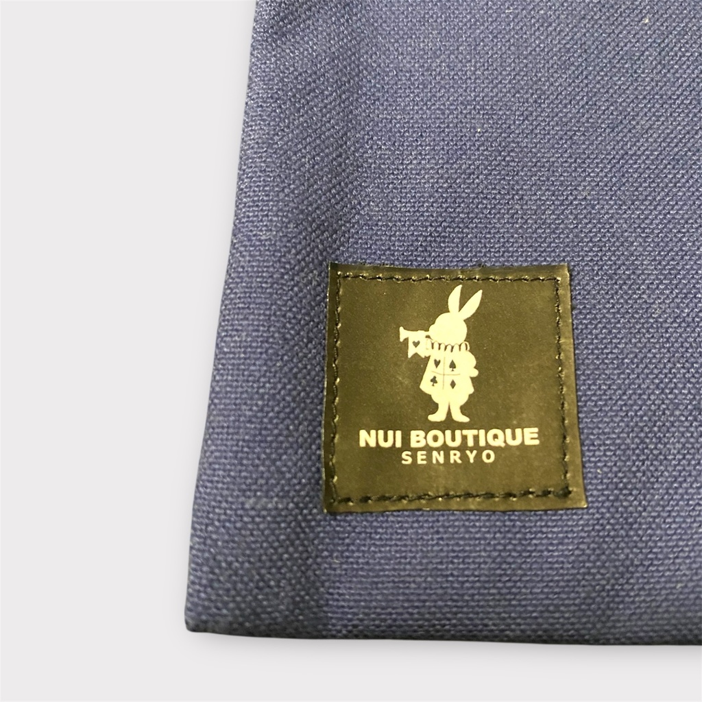 概念ロゴポーチ