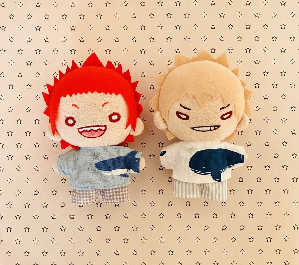 サメとクジラのTシャツ&ストラップ付パンツ