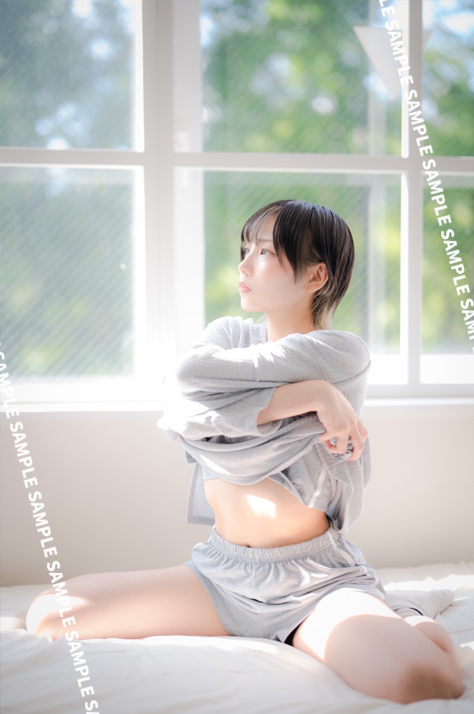 ななしむめい写真集「Anonymous×Anonymous」