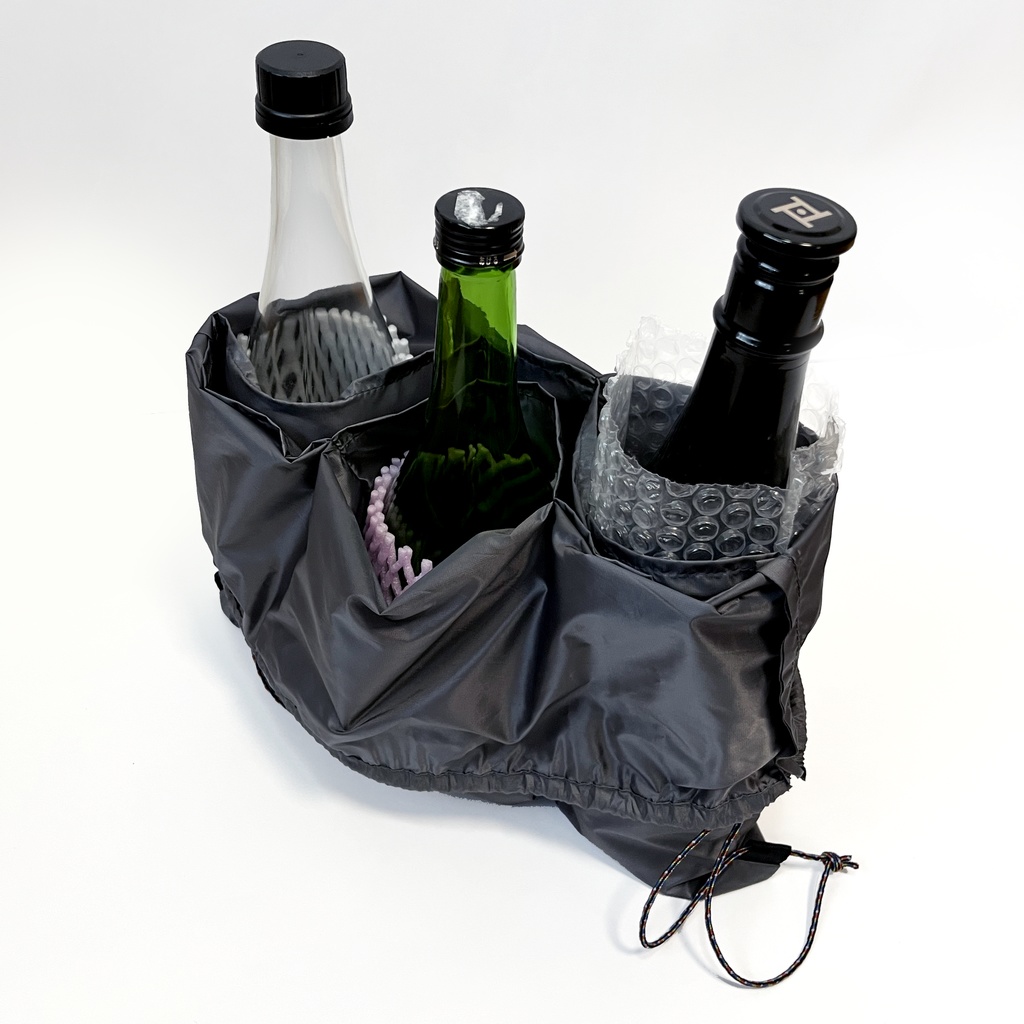 4合瓶が3本背負える ULナップサック(酒を飲む鶴)