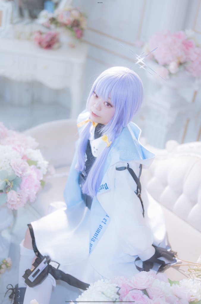 秤アツコ写真集「Flowerbound Memories」