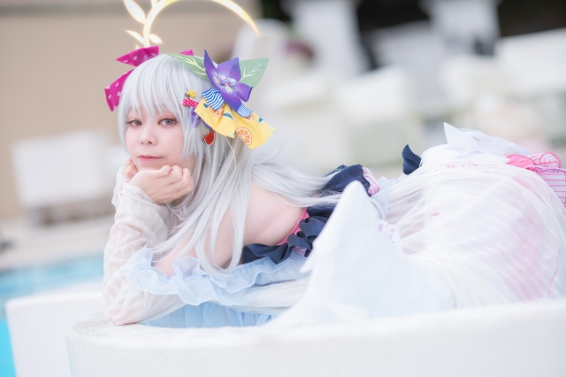 C107 新刊 白洲アズサ写真集「水のきらめき 夢幻なりや?」