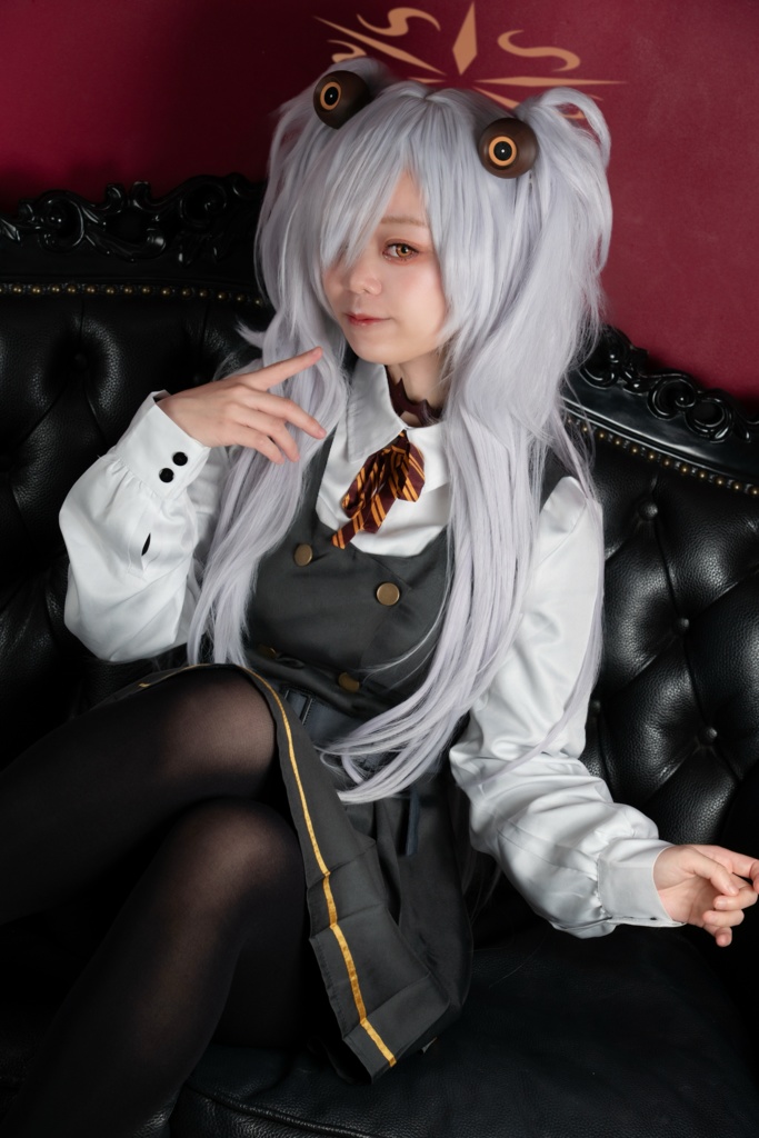 板垣カノエ写真集「愛情の始点は前世」