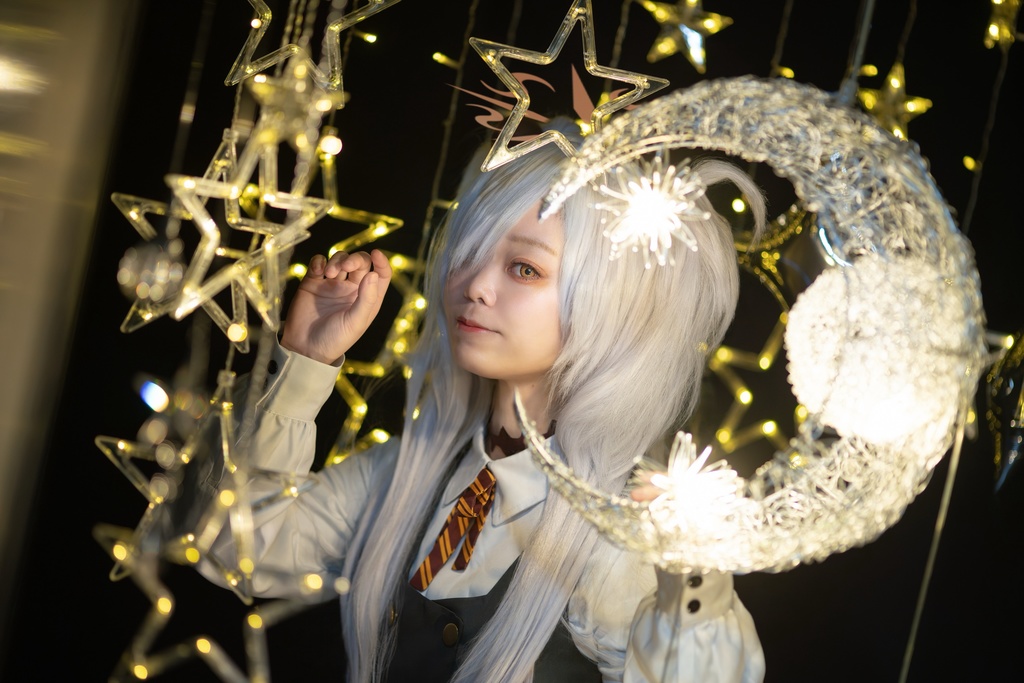 板垣カノエ写真集「愛情の始点は前世」