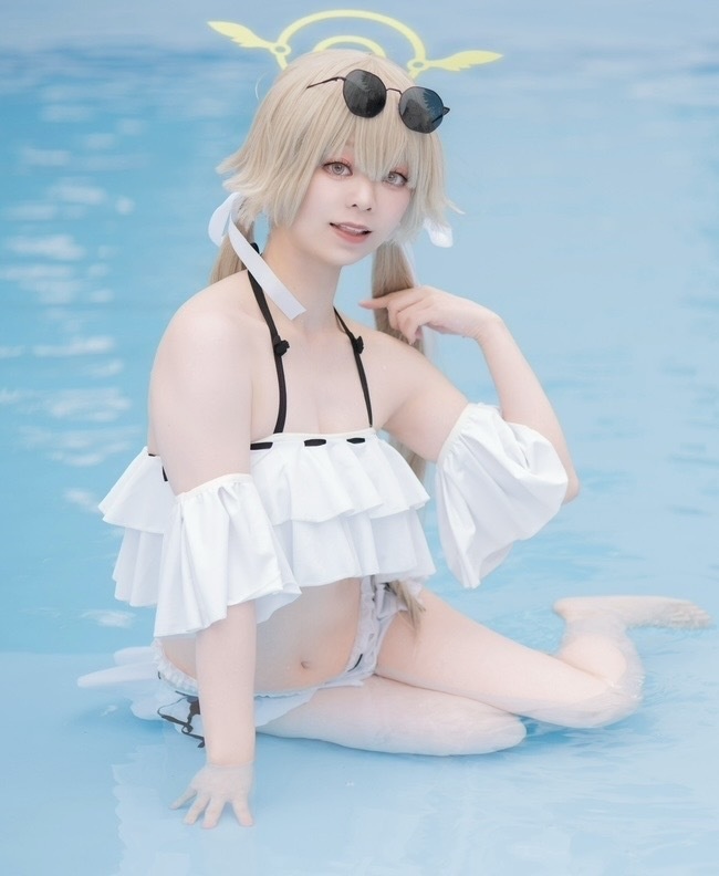 C108新刊 阿慈谷ヒフミ写真集