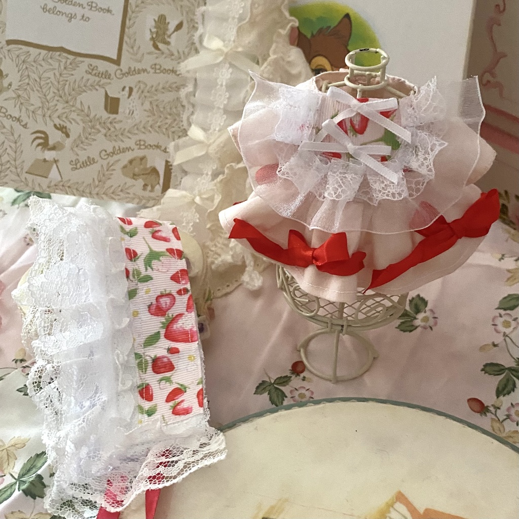 甘酸っぱい恋のいちごドレス ぬい服 16cmぬい ワンピース