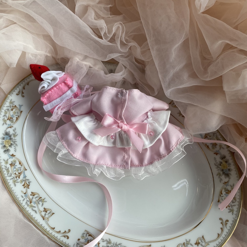 いちごケーキなスイートドレス いつぬい ドレス ぬい服