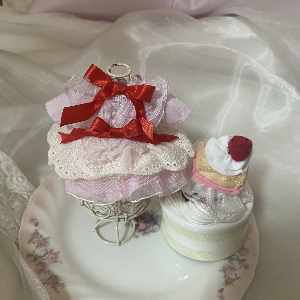 いちごみるくドレス いつぬい ぬい服