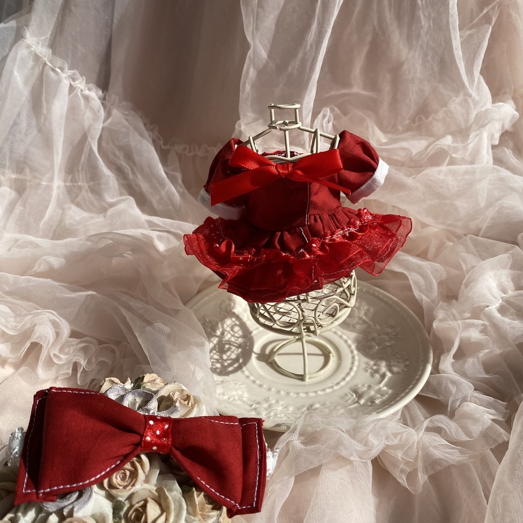 真っ赤なクラシカルドレス ぬい服 いつぬい