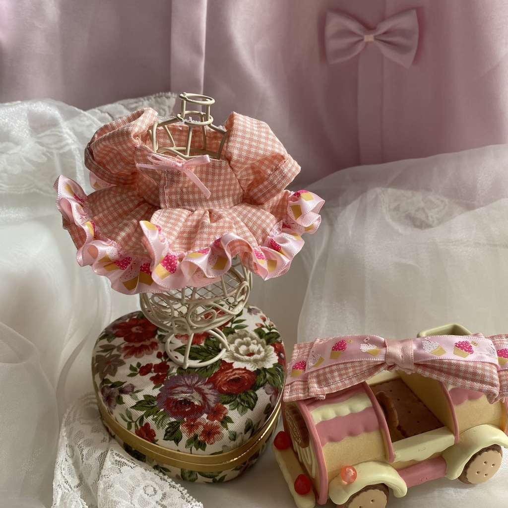 カップケーキなお嬢様ドレス いつぬい ぬい服