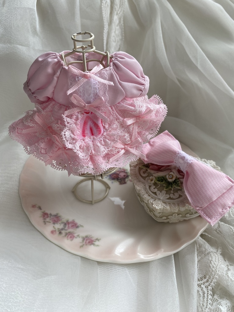 ストロベリーケーキドレス  ぬい服