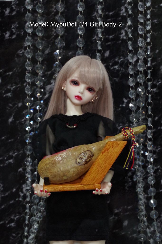 【生ハム原木セット  1/4～1/3サイズ】　フェイクフード　ドール用　ぬい用　ミニチュアフード　MDD　DD　撮影小物　40cmドール　50cmドール　60cmドール　70cmドール　75cmドール　MYOUDOLL　TelesthesiaDoll　BJD CROBI　Luts　SDM　SD　食品　模型