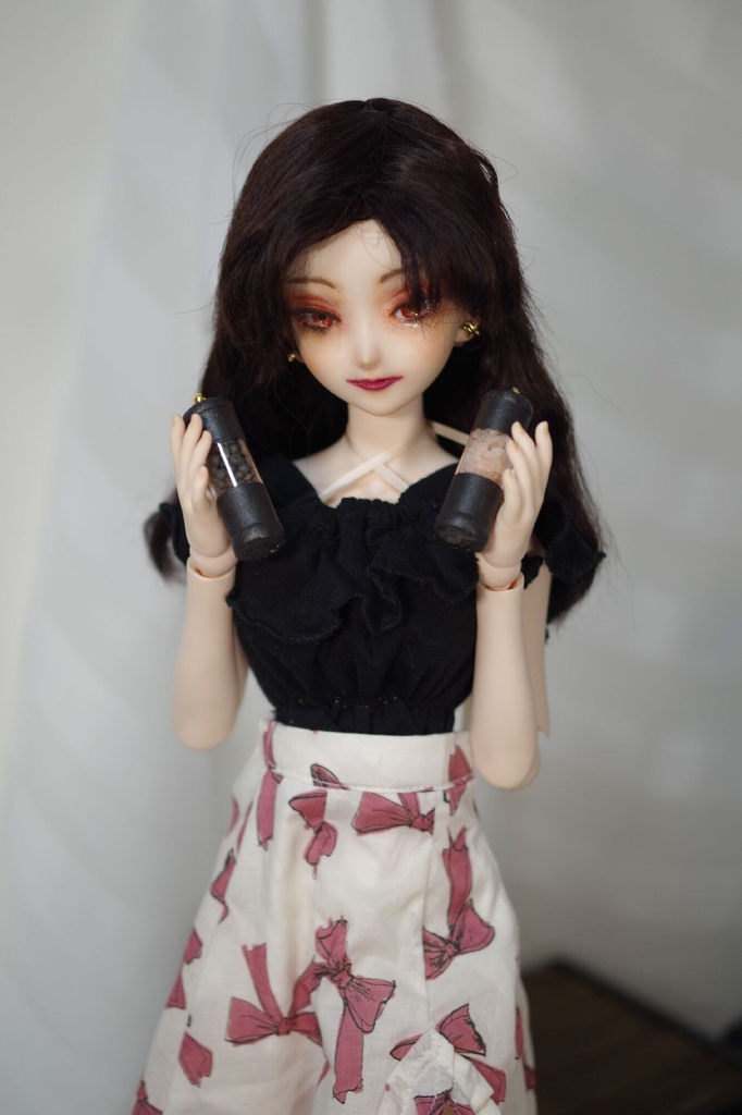 【ソルト＆ペッパーミル　 1/4～1/3サイズ】塩胡椒　フェイクフード　ドール用　ぬい用　ミニチュアフード　MDD　DD　撮影小物　40cmドール　50cmドール　60cmドール　70cmドール　75cmドール　MYOUDOLL　TelesthesiaDoll　BJD CROBI　Luts　SDM　SD　食品　模型
