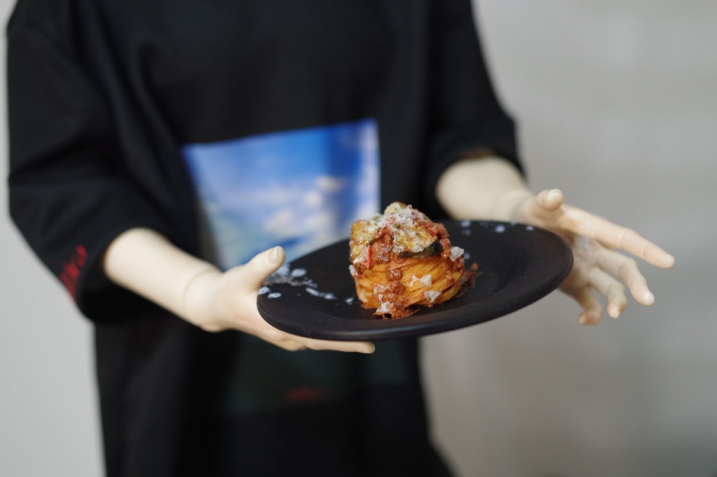 【パスタプレート【茄子のボロネーゼ】　 1/4～1/3サイズ】スパゲッティ　フェイクフード　ドール用　ぬい用　ミニチュアフード　MDD　DD　撮影小物　40cmドール　50cmドール　60cmドール　70cmドール　75cmドール　MYOUDOLL　TelesthesiaDoll　BJD CROBI　Luts　SDM　SD　食品　模型　