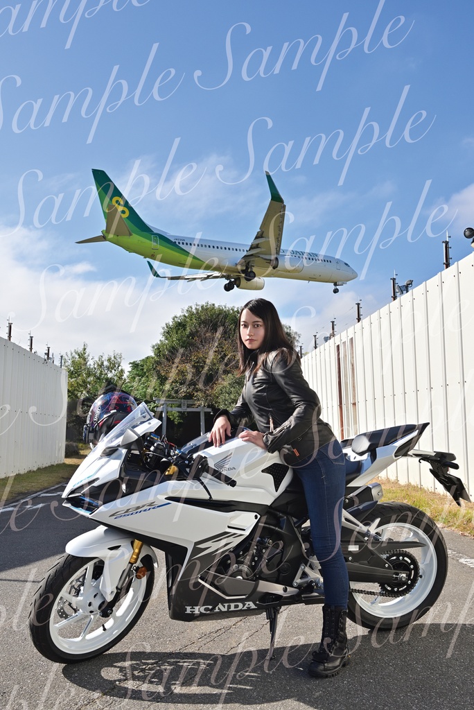 【C105新刊】BikerGirl バイク女子本 CBR250RR【倉庫発送】