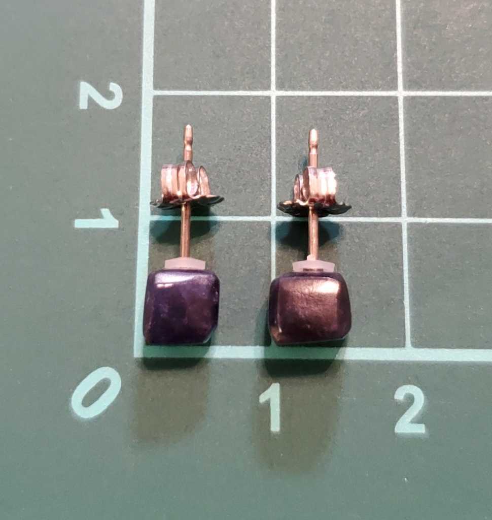 ※展示【本気で考えた夢女のためのイメージピアス】Ver.square【ソーダライト 原石使用】