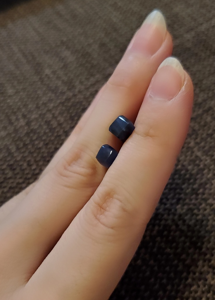 ※展示【本気で考えた夢女のためのイメージピアス】Ver.square【ソーダライト 原石使用】