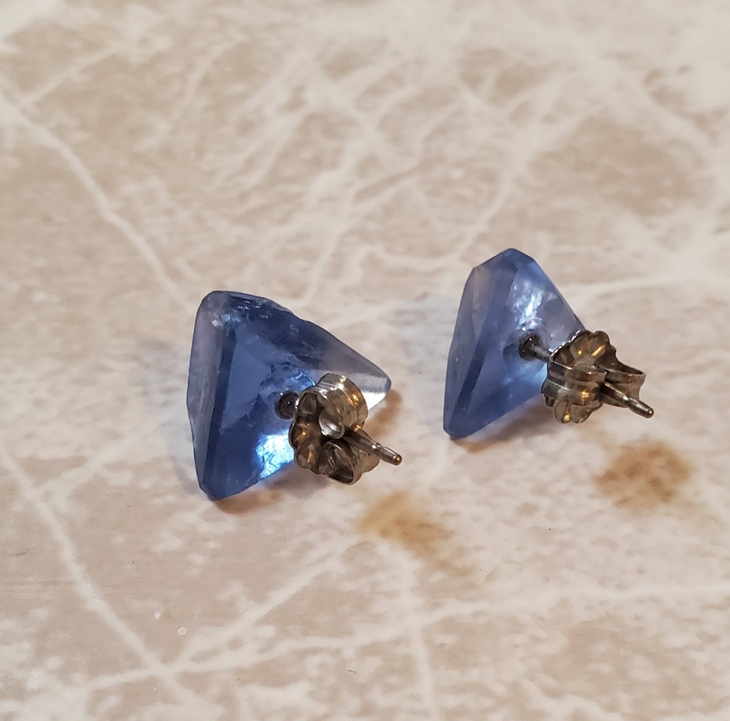 ※展示※【本気で考えた夢女のためのイメージピアス】ブルーフローライト原石使用