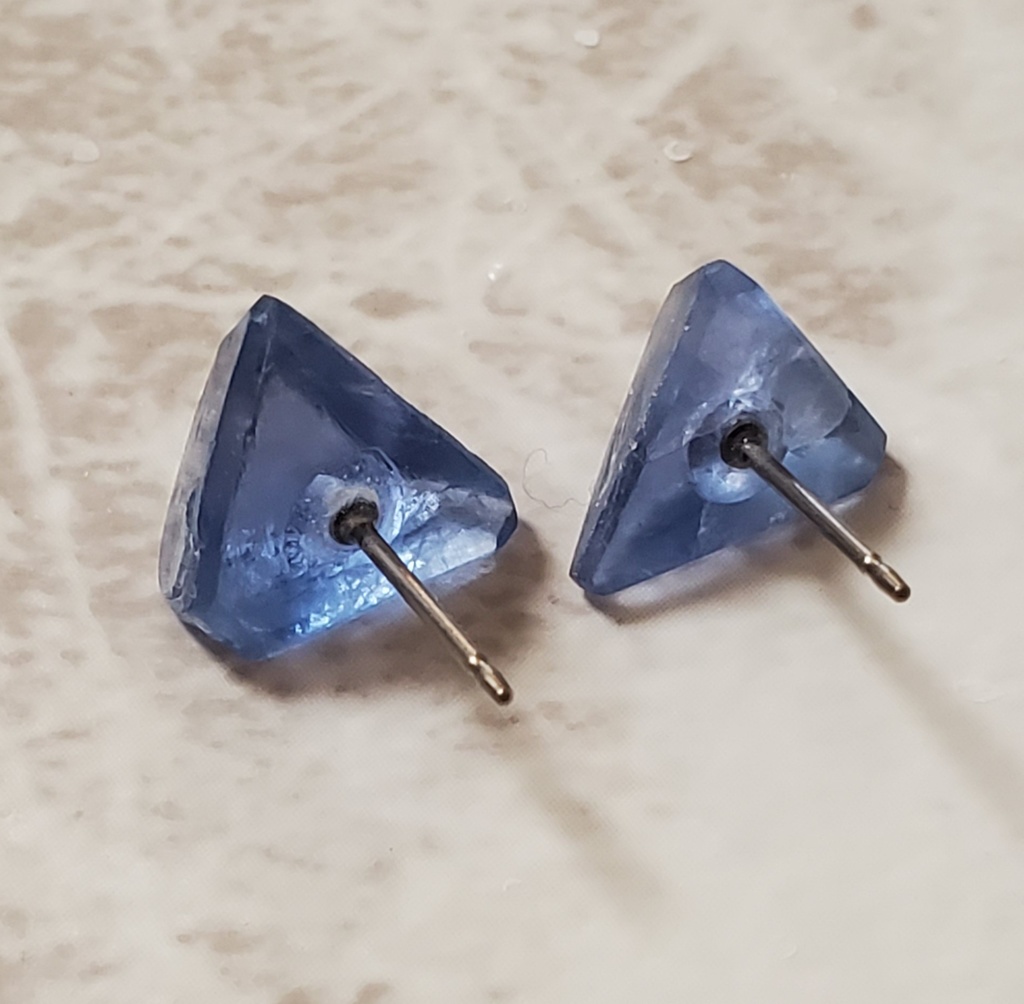 ※展示※【本気で考えた夢女のためのイメージピアス】ブルーフローライト原石使用